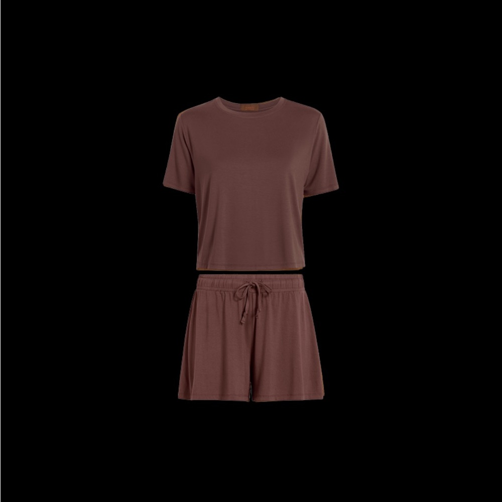 Brand New in Box XL NUUDS Cooling Chocolate pajama set.